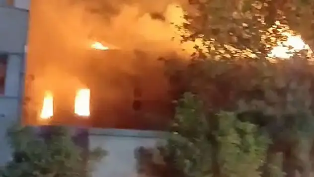 Bursa'da tekstil fabrikası alev alev yandı
