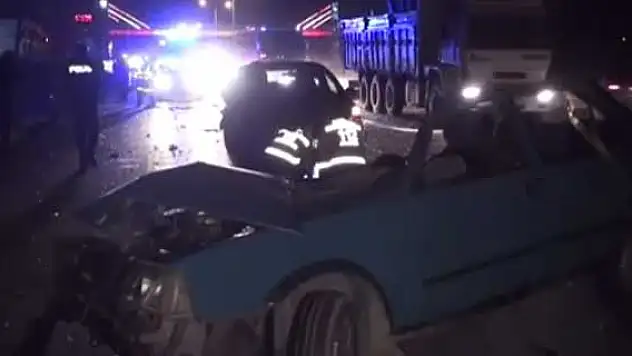 Bursa'da trafik kazası: 2 ölü, 3 yaralı
