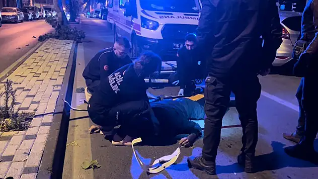 Bursa'da yabancı uyruklu şahsın kullandığı motosiklet yayaya çarptı: 1 ölü, 2 yaralı
