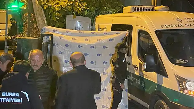 Bursa'da yangın faciası...8'i çocuk 9 kişi hayatını kaybetti

