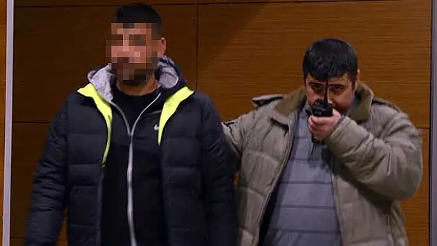 Bursa'da yolcu otobüsünde bıçaklı kavga: 1 yaralı