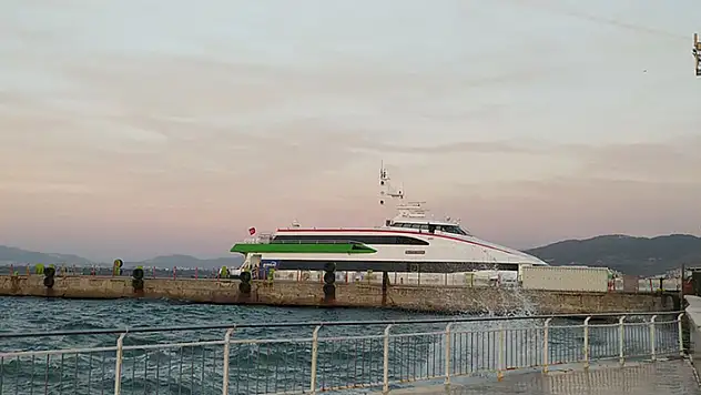 Bursa Deniz Otobüslerinin 5 seferi iptal edildi
