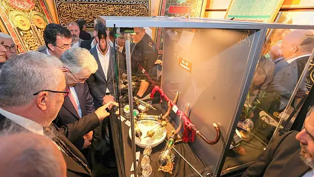 Bursa Konyalılar Derneğinden 'Mukaddes' sergi