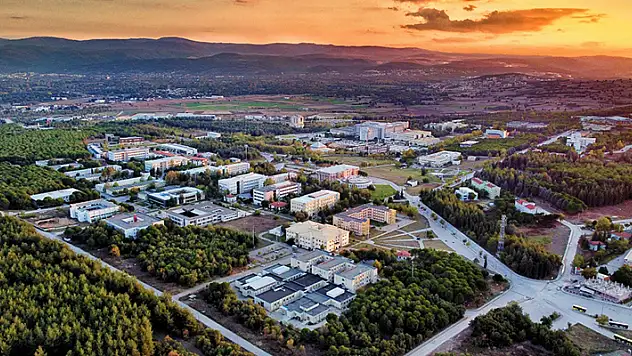 Bursa Uludağ Üniversitesi 190 sözleşmeli personel alıyor
