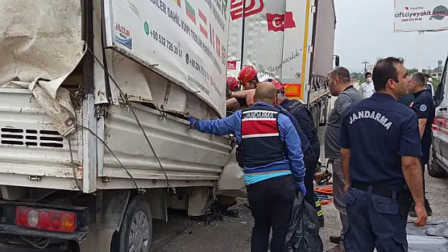 Bursa'da 2 kişinin hayatını kaybettiği kaza kamerada