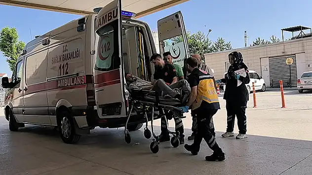 Bursa'da çalıştığı fabrikada kolunu makinaya kaptıran işçi yaralandı