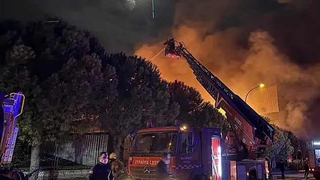 Bursa'da fabrikada çıkan yangın kontrol altına alındı