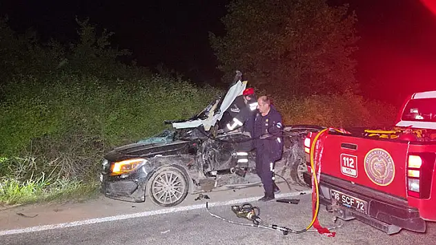 Bursa'da feci kaza... Otomobil ile cip çarpıştı: 3 ölü, 1 yaralı