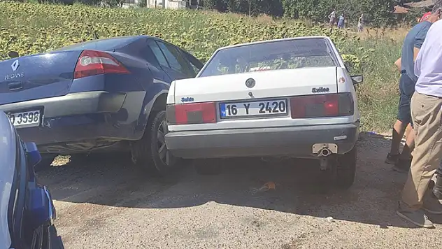 Bursa'da iki otomobil çarpıştı: 2'si bebek 9 yaralı
