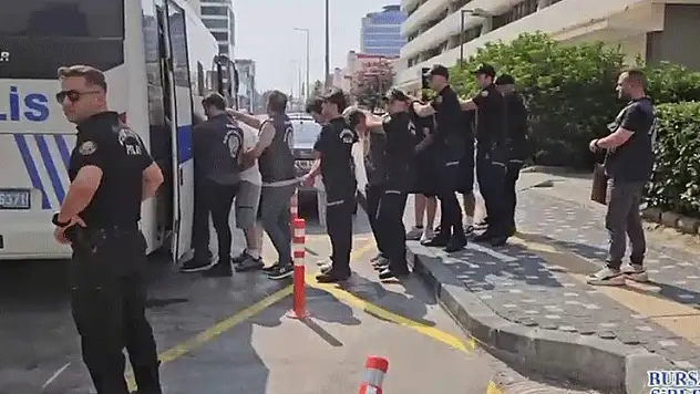Bursa'da online bahis çetesine darbe: Lüks ofise baskın, 7 tutuklama