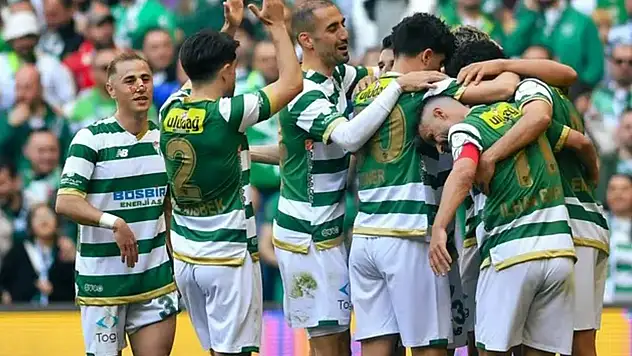 Bursaspor 1.Lig'e yükseldi