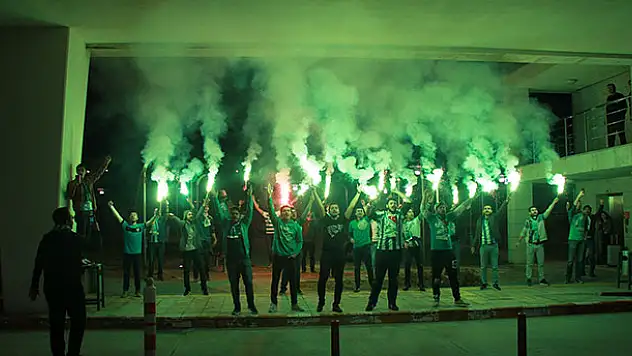 Bursaspor'a Konya'da coşkulu karşılama