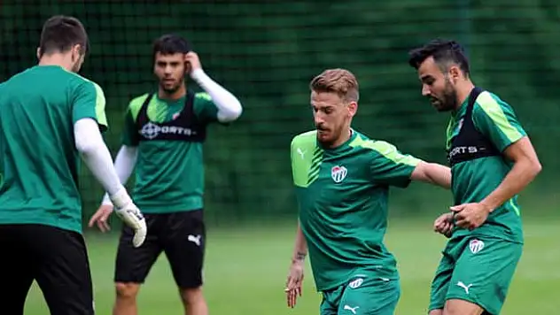 Bursaspor, Hamburg'a karşı