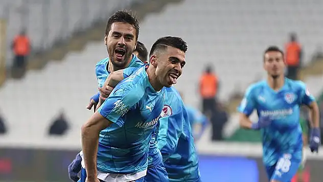 Bursaspor üç puanı dört golle aldı