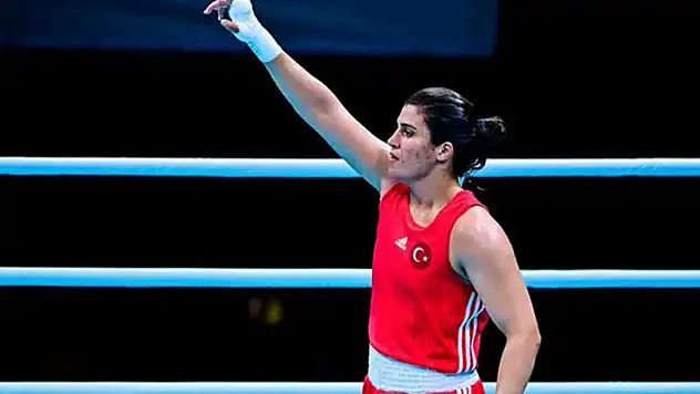 Busenaz Sürmeneli Tokyo Olimpiyatları'nda çeyrek finale yükseldi! Bir ilk gerçekleşti