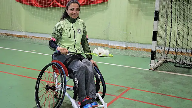Büyük fedakarlıklar yaptım
