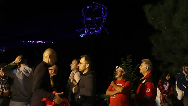 Büyük Taarruz'un 100. yıl dönümü dolayısıyla 'Zafer Yürüyüşü' düzenlendi
