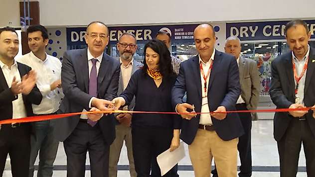 Büyükhelvacıgil mağaza açtı
