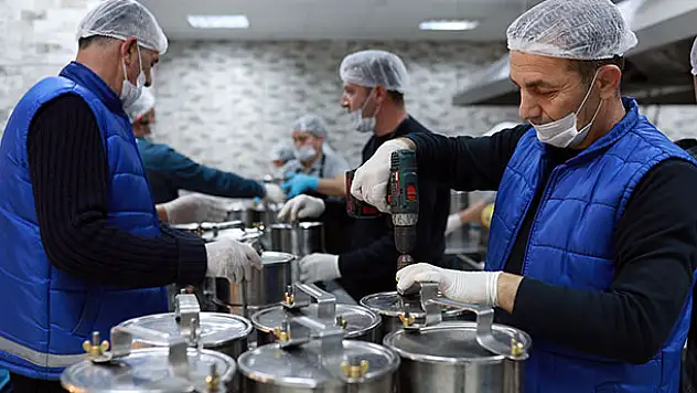 Büyükşehir Belediyesi Aşevi yeni yerine taşındı