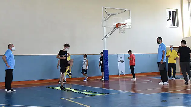 Büyükşehir Belediyespor geleceğin basketbolcularını arıyor