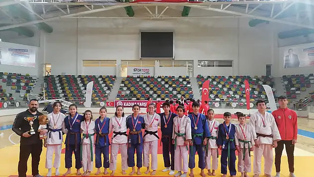 Büyükşehir Belediyesporlu judocular madalyaları topladı
