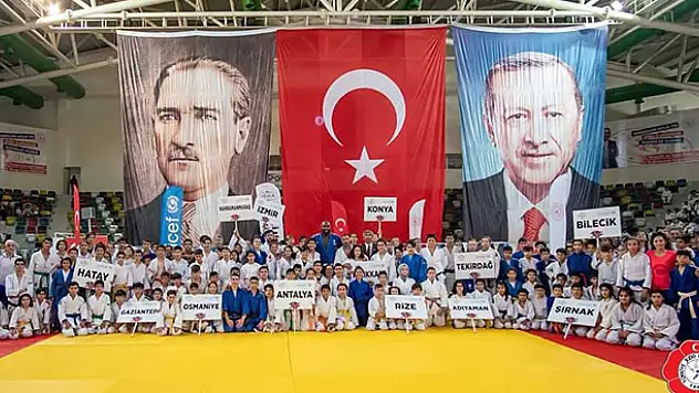 Büyükşehir Belediyesporlu judoculardan 6 madalya birden