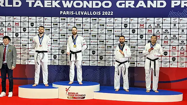 Büyükşehir Belediyesporlu Saraç'tan Paris'te bronz madalya
