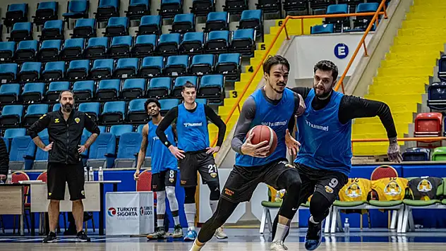 Büyükşehir galibiyet için gitti