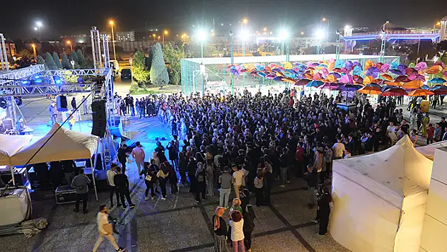 Büyükşehir Gençlik Meclisi'nden 'Biz Bize Fest'22 Hoş Geldin' etkinliği
