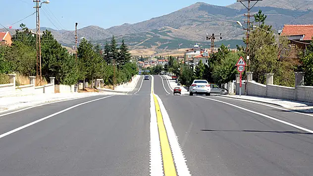 Büyükşehir Hüyük'te yol standartlarını yükseltti