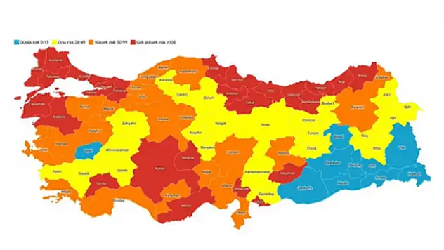 Büyükşehirlerde vakalar 3 katına çıktı 'Mavi' dışındaki şehirlerde hafta sonu sokağa çıkma yasağı geliyor