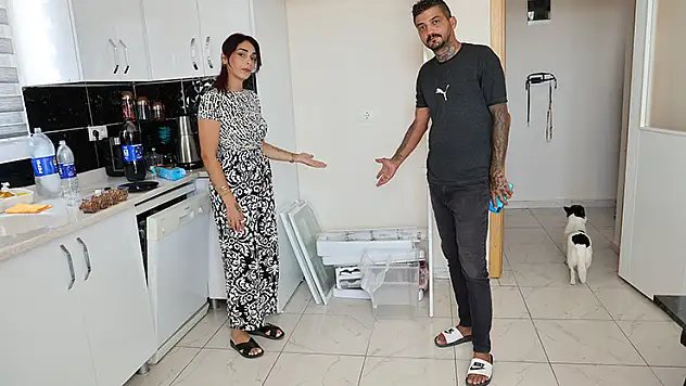 Buzdolabını servise gönderdi, başına gelmeyen kalmadı