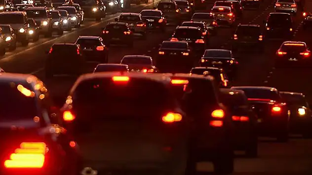 C segmenti otomobillerde 100 bin lira sınırı aşıldı