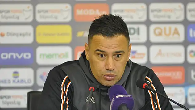 Çağdaş Atan: Böyle bir günde futbol konuşmak istemiyoruz
