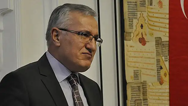 Çağdaş Türk edebiyat tarihi yeniden yazılacak