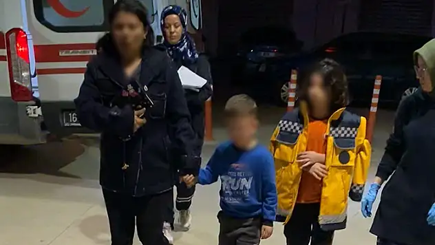 Çakmakla oynayan iki kardeş evi yaktı: Anne ve 4 çocuk dumandan etkilendi
