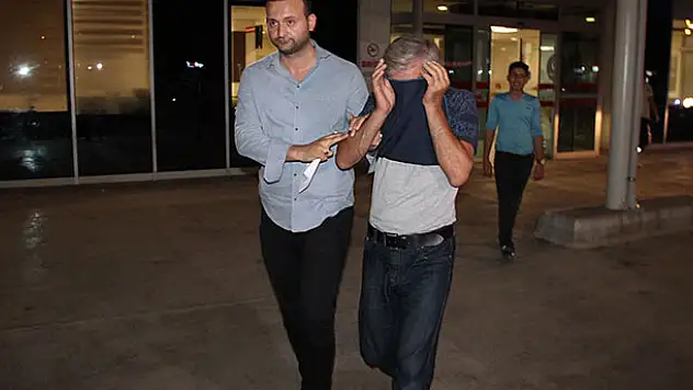 Çaldığı elbise ile aynı işyerine tekrar geldi!