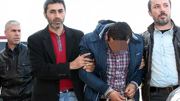 Çaldığı malzemeleri satarken yakalandı