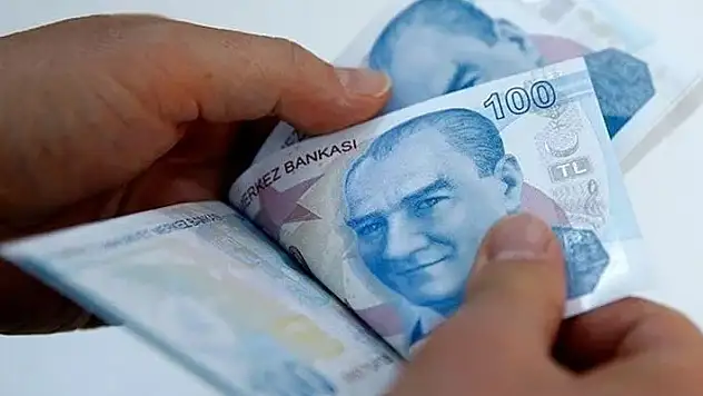 Çalışan emekliye 5000 TL ikramiye önergesi kabul edildi