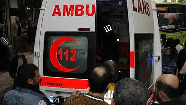 Cam silerken zemine çakıldı