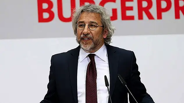 Can Dündar 27 yıl 6 ay hapis cezasına çarptırıldı