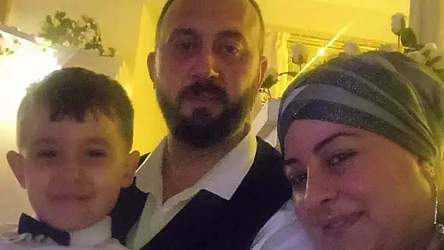 Çanakkale'de bir kişi  eşi ile çocuğunu pompalı tüfekle öldürüp intihar etti
