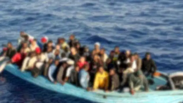 Çanakkale'de mülteci teknesi battı: 12 ölü