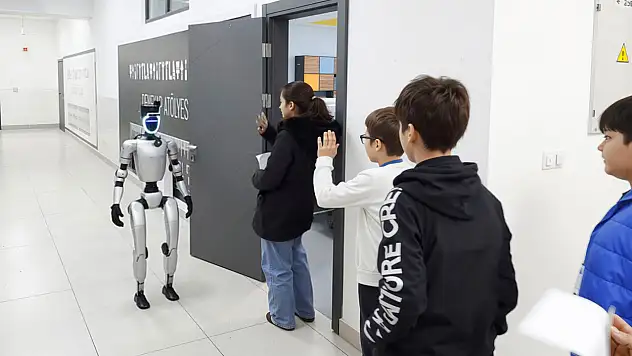 Canik'te sınav heyecanı: Öğrenciler CANİKMAN ile karşılandı