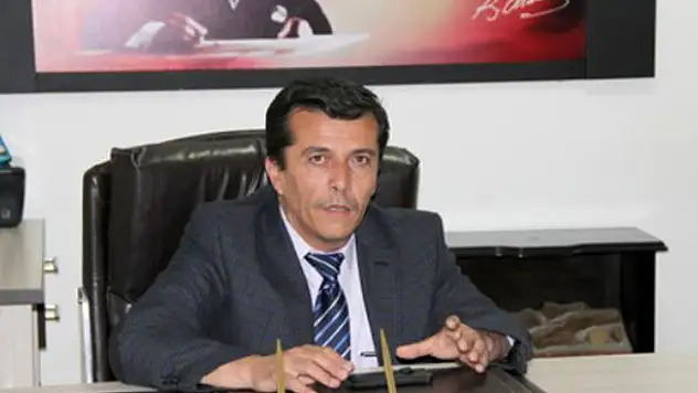 Çankırı'da sandıkları üst kata konulan engelliler, tepki gösterdi