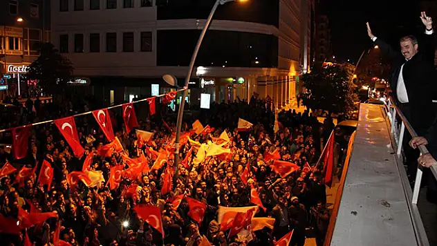 Çankırı'da seçim sonuçları coşkuyla kutlandı