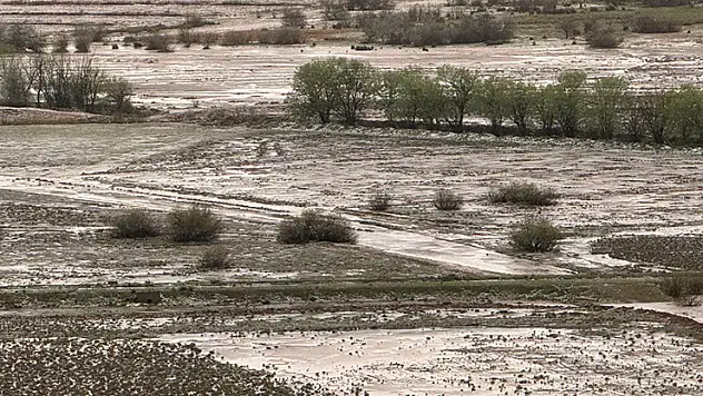Çankırı'da sağanak ve dolu 8 bin dönüm tarım alanı zarar gördü