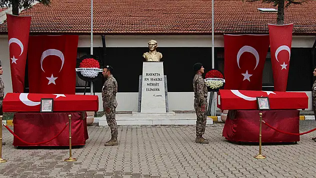 Çankırı'daki kazada yaşamını yitiren 2 polis memuru, memleketlerine uğurlandı