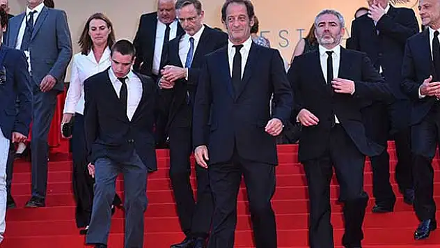 Cannes'da yolun yarısına gelindi