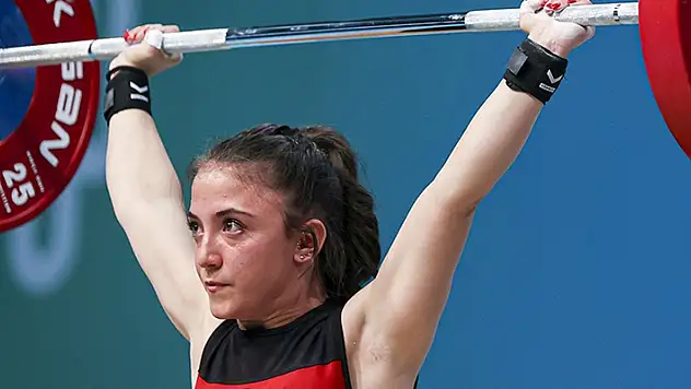 Cansu Bektaş dünya üçüncüsü